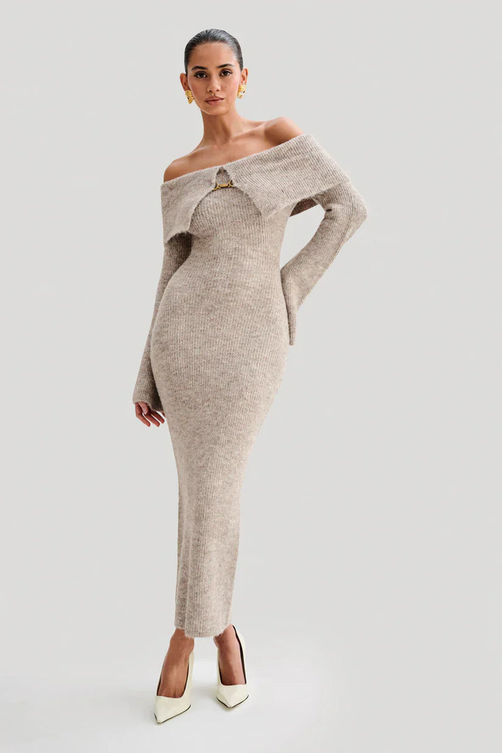 Sukienka midi Off-Shoulder Fluffy Knit